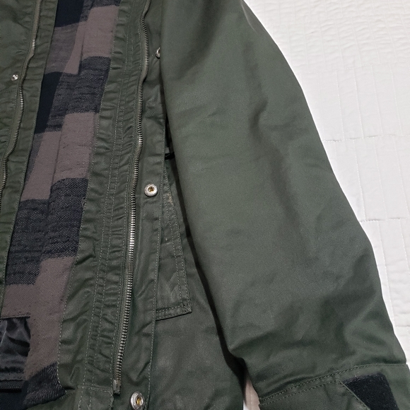 Lg Volcom jacket - Picture 4 of 4